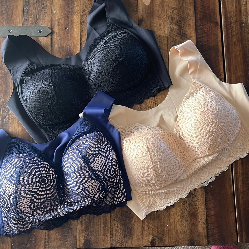 No show/ seamless bras